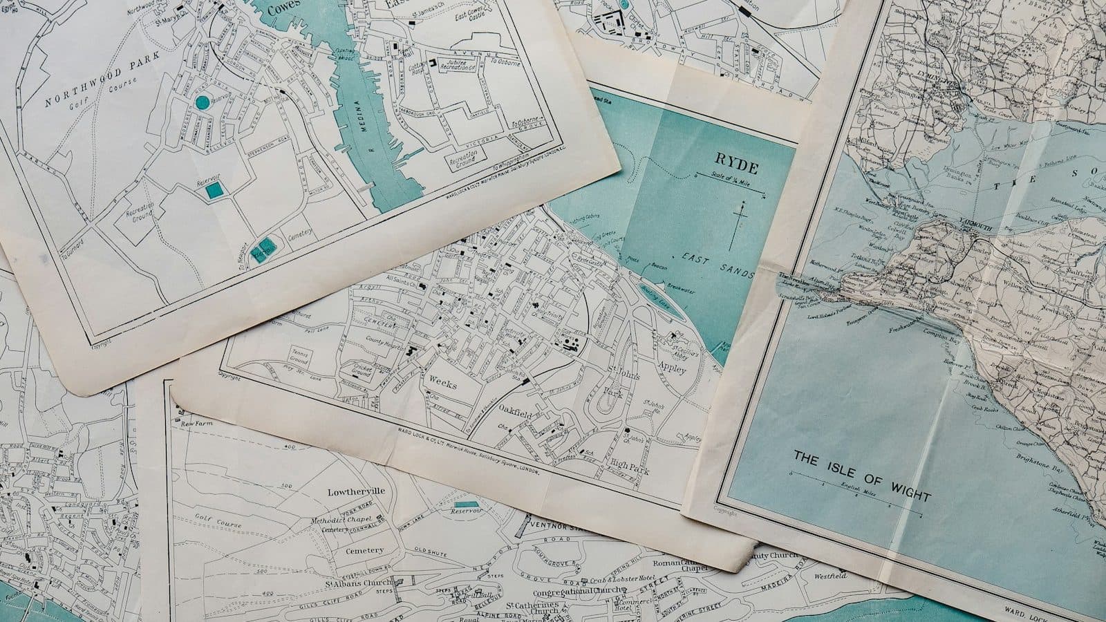 white and green state maps